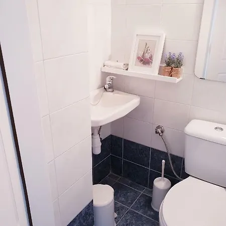 Cozy Maisonette In * Γερακινή