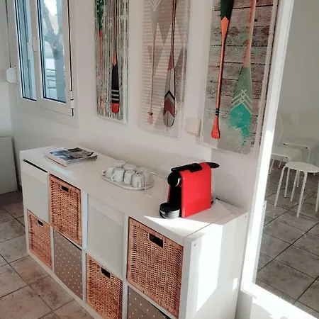 Cozy Maisonette In * Γερακινή