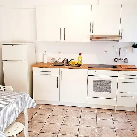 Cozy Maisonette In Γερακινή