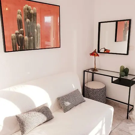 Cozy Maisonette In * Γερακινή